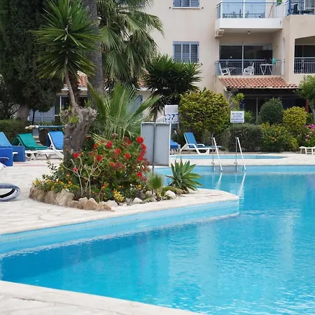 Rachel By The Pool Apartment Paphos