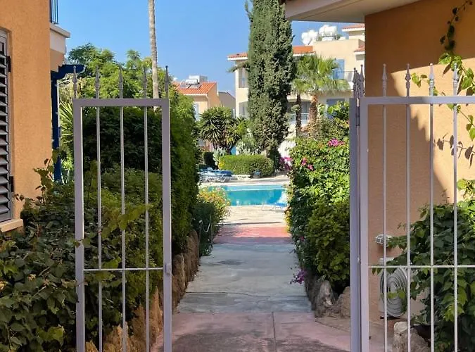 Apartmán Rachel By The Pool