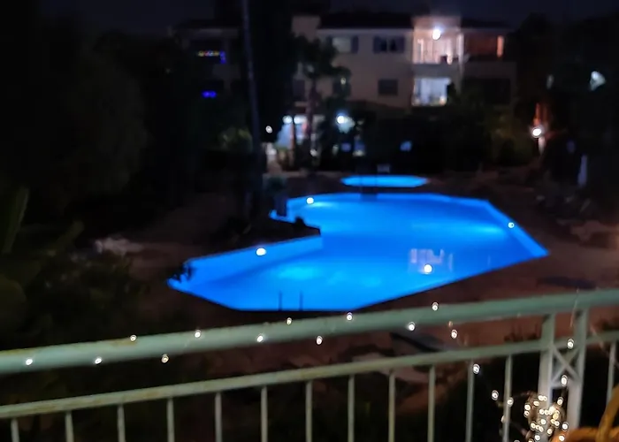 Apartmán Rachel By The Pool *