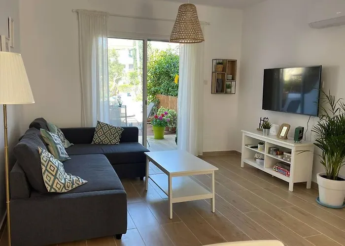 Apartmán Rachel By The Pool Paphos