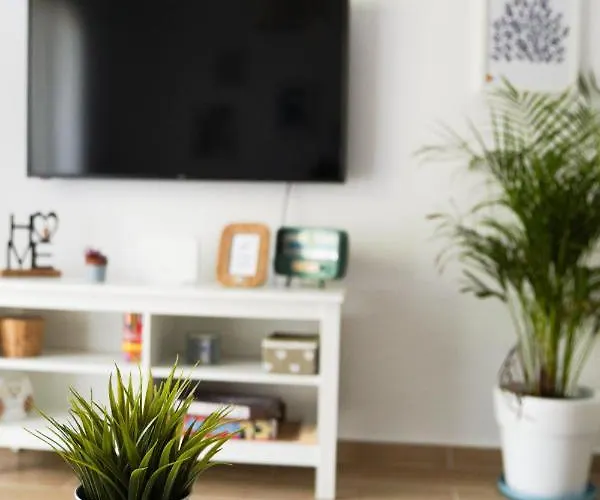 Apartmán Rachel By The Pool