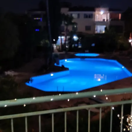 דירה Rachel By The Pool *
